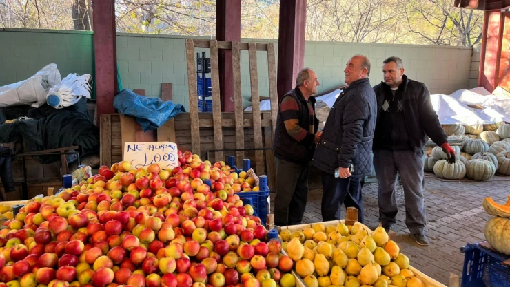 İnebolu Belediye Başkanı Uzuner, Esnaflarla Bir Araya Geldi
