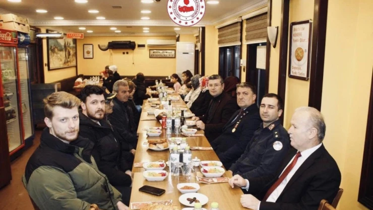 İnebolu'da Anlamlı İftar