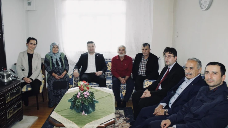 İnebolu'da 'Bir Gönül Kapısı' Ziyaretleri Sürüyor