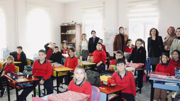 İnebolu'da Kitap Sevgisi Ailelerle Buluşuyor