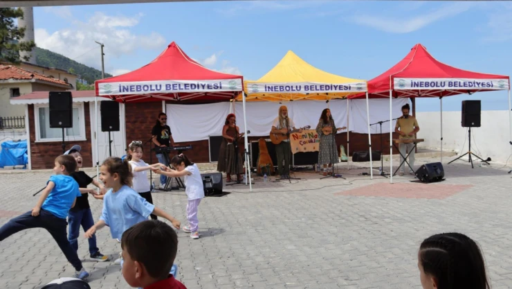 İnebolu'da 'Nani Nani Çocuk' Konseri Minik Kalpleri Coşturdu