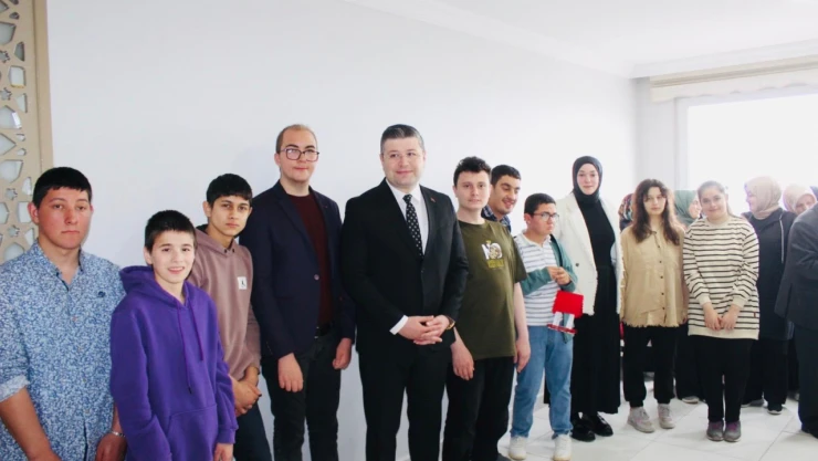 İnebolu'da Özel Öğrencilerden Geri Dönüşüm Temalı İlham Veren Sergi