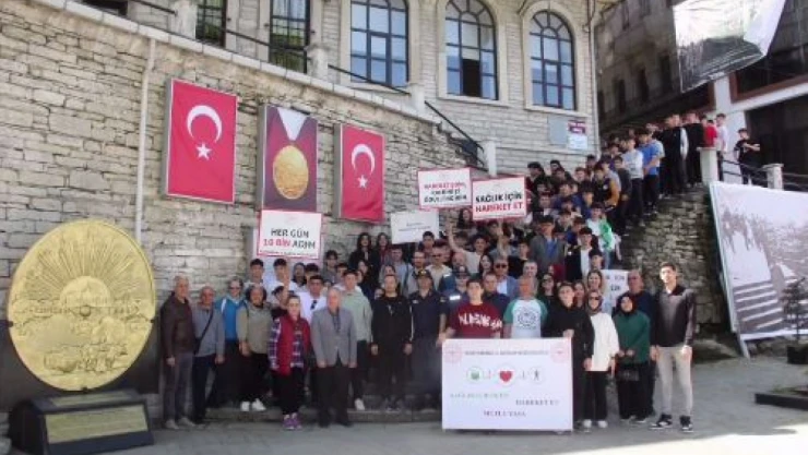 İnebolu'da Sağlıklı Yaşam Yürüyüşü Düzenlendi