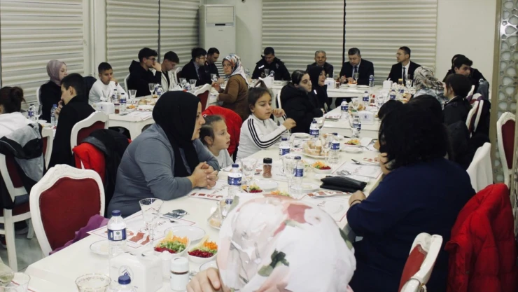 İnebolu'da Sevgi Sofrası Kuruldu