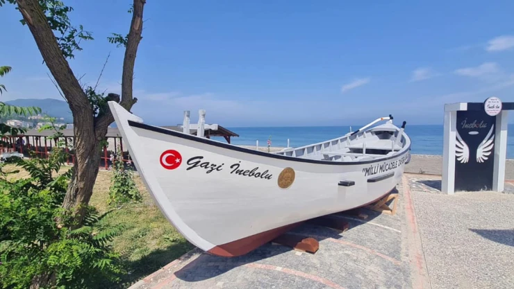 İnebolu Denk Kayığı Yeniden İnşa Edildi