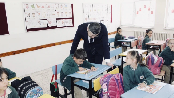 İnebolu Kaymakamı Necdet Uçar, Okul Ziyaretlerinde Bulundu