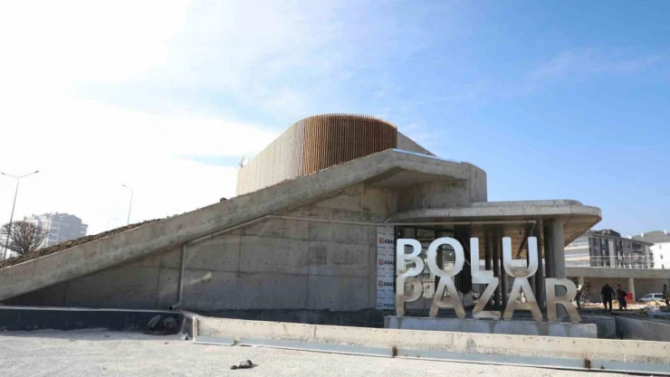 İnşaat Halindeyken Kendiliğinden Çöken Pazar Alanı Yeniden Yapıldı