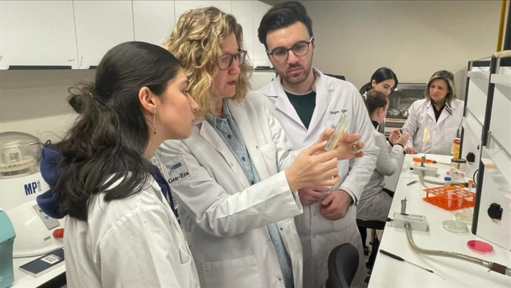 İnsanlık İçin Büyük Adım