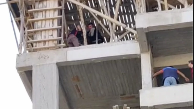 İntihara Kalkıştı, Ekiplerin Müdahalesiyle Kurtuldu