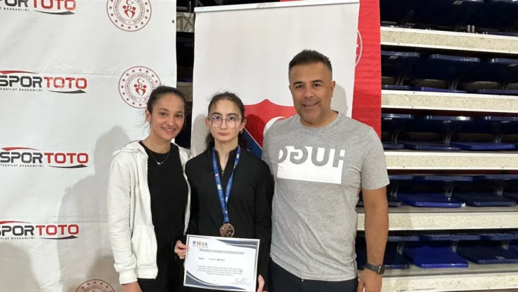 Irmak Baydil'den Türkiye Derecesi