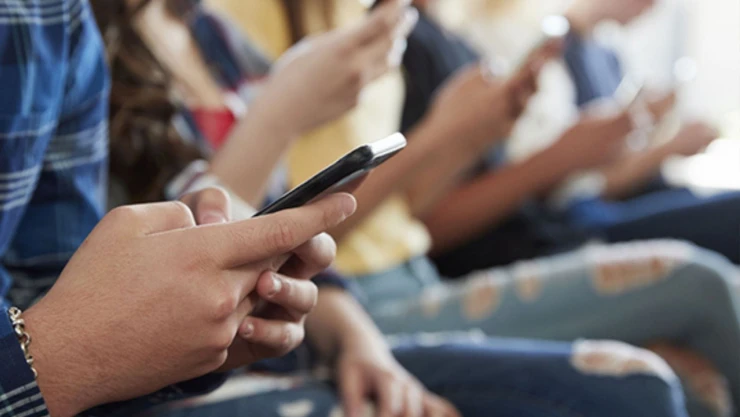 İş yerinde müstehcen grup kurdu, olanlar oldu!