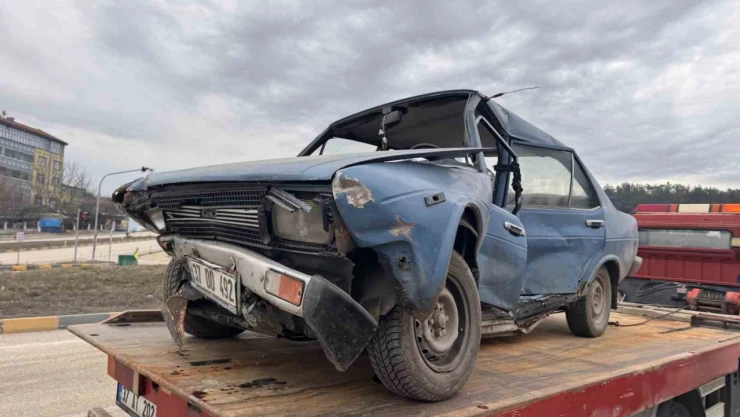 Kastamonu'da Servis ile Otomobil Çarpıştı: Çok Sayıda Yaralı Var!