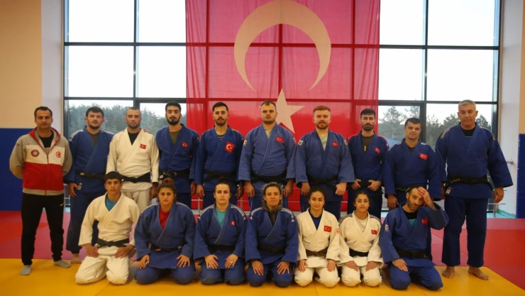 İşitme Engelliler Büyükler Judo Milli Takımı'nın Kastamonu Kampı Başladı
