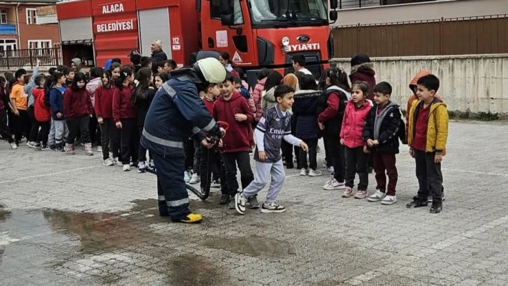 Öğrencilere Yangın Eğitimi