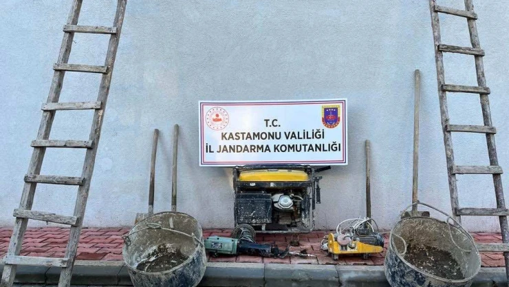 Jandarma define avcılarını yakaladı