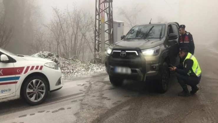 Jandarmadan Kış Lastiği Denetimi