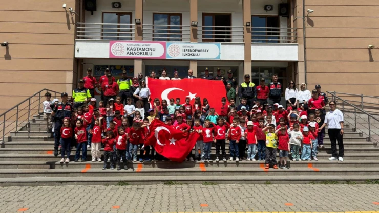 Jandarmadan Öğrencilere Bilgilendirme