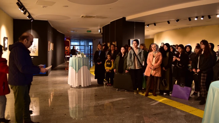 Kadın Akademisyenlerin Sergisi Sanatseverlerle Buluştu