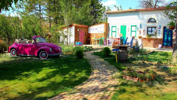 Kadın Girişimci Eski Balık Lokantasını Fotoğraf Platosuna Dönüştürdü