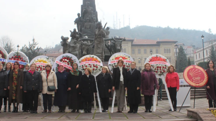 Kadınlar, Şehit Şerife Bacı Anıtı'nda buluştu