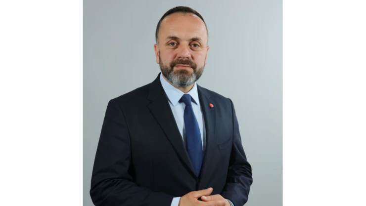 Kadir Yalçın, Milletvekillerine Sordu