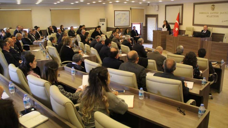 Kadroya geçişte baş