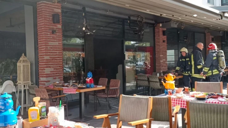 Kafede jel yakıtlı ocak patladı: 1 yaral