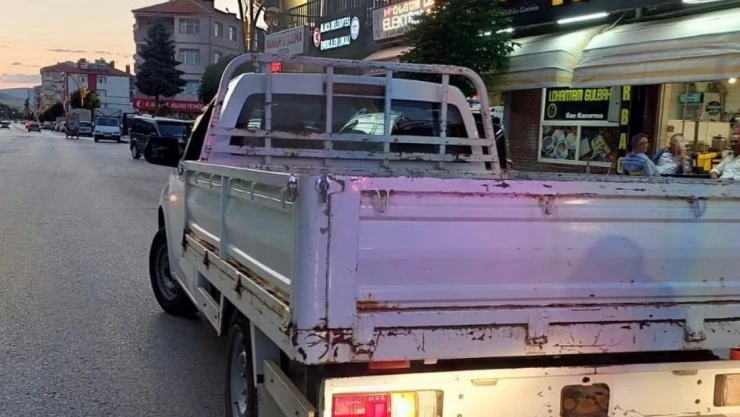 Kamyonetin Çarptığı yaya Yaralandı