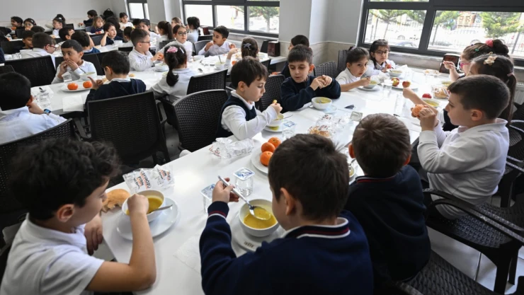 Kantinlerde 'Çorba ve Meyve Günü' Etkinliği Başlatıldı