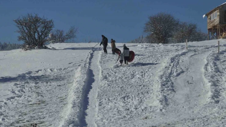 Kar, Güneş, Manzara ve Eğlence Abant'ta