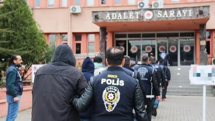 Dolandırıcılık Olayında 10 Kişi Tutuklandı