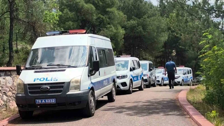 Karabük'te Erkek Cesedi Bulundu