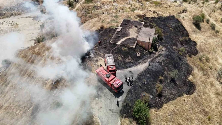 Karabük'te Anız Yangını Söndürüldü