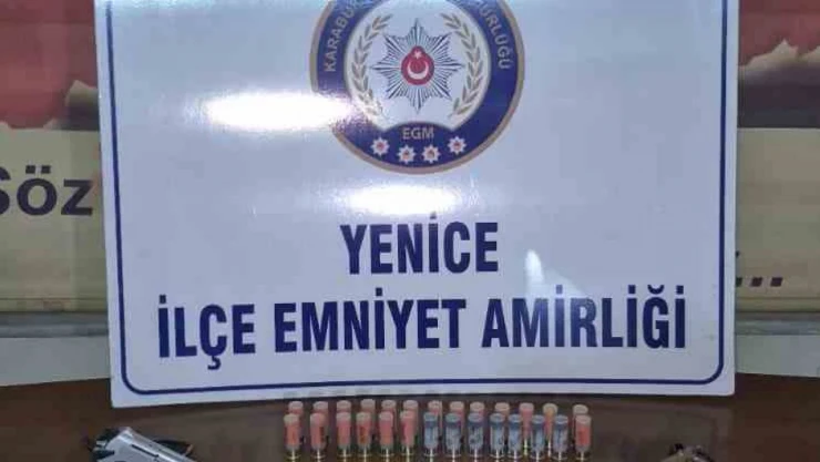 Karabük'te Eğlence Mekanına Uyuşturucu Ve Silah Operasyonu