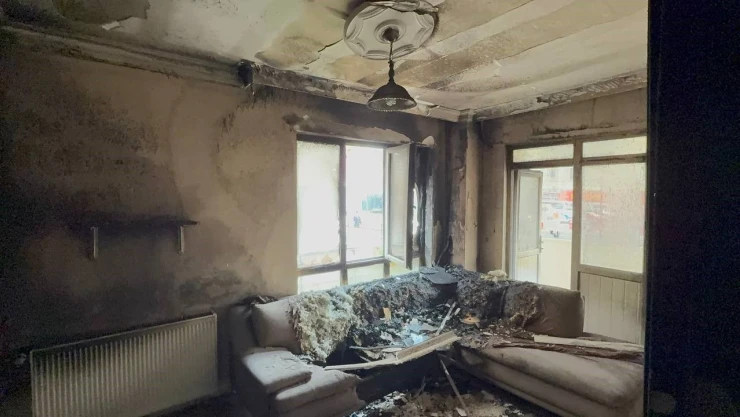 Sigara İzmariti Yangına Neden Oldu