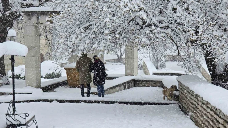 Kar Yağışı Hafta Sonunda Etkisini Artırdı