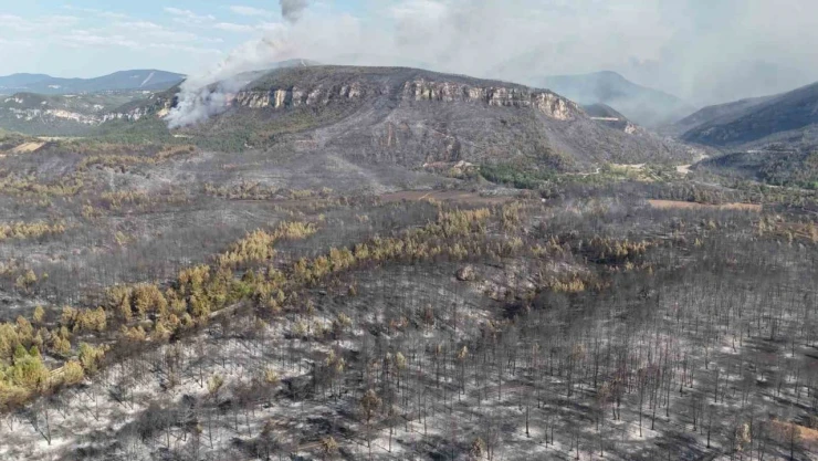 Yrek Burkan Tahribat Havadan Görüntülendi