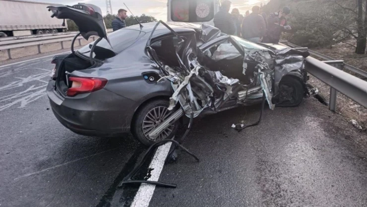 Karabük'te Otomobil Tır İle Çarpıştı: 1 Yaralı