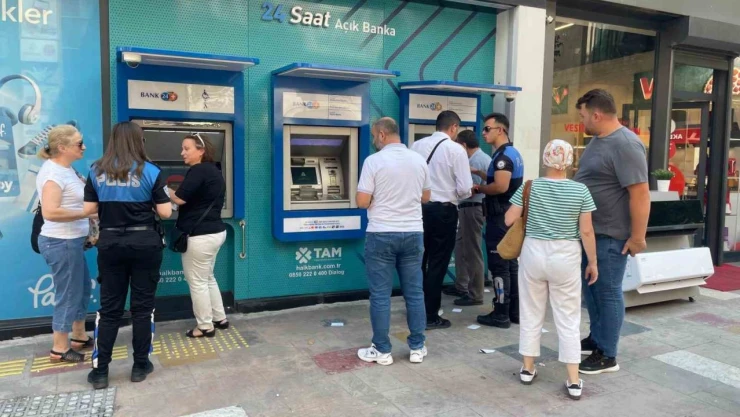 Polislerden, Telefon Dolandırıcılığına Karşı Bilgilendirme