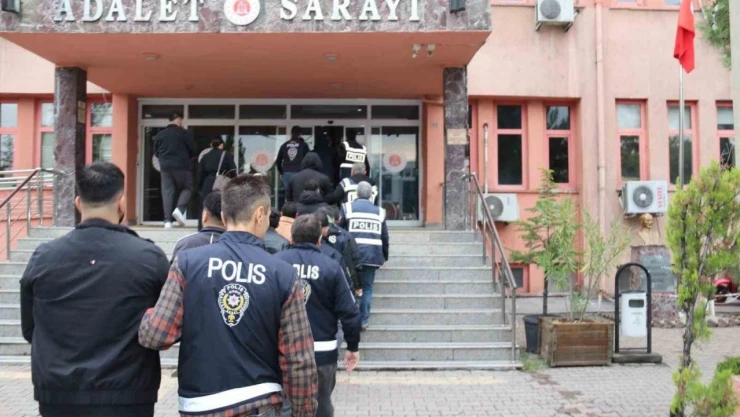 Karabük'te Siber Dolandırıcılık Operasyonu