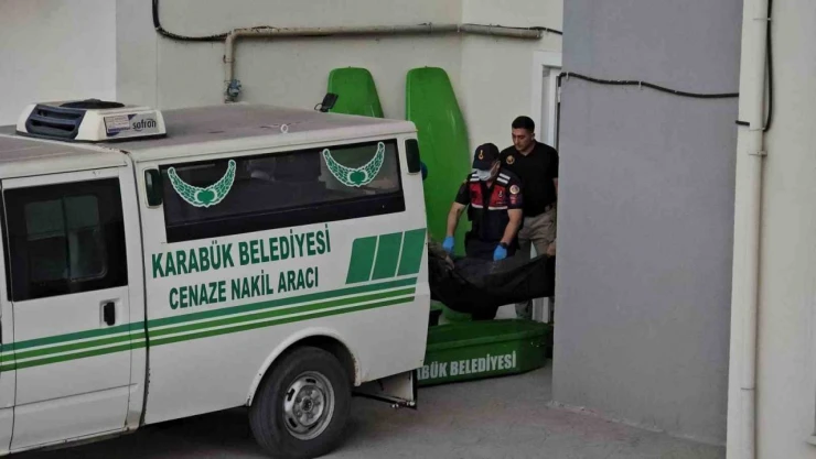 Karabük'te Şüpheli Yangın Sonrası Karı-Koca Evde Ölü Bulundu