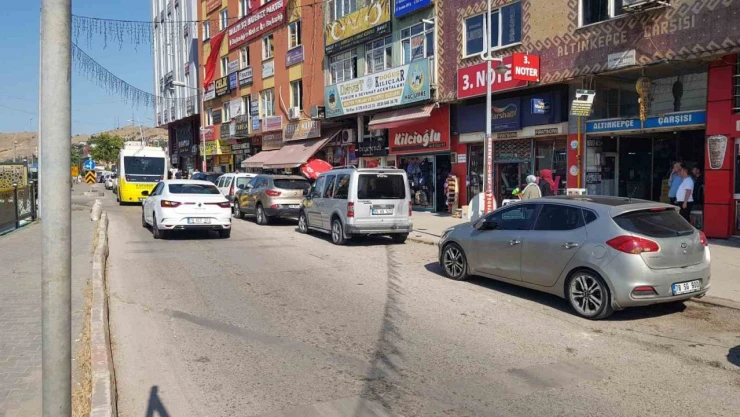 Karabük'te Tornavidalı Saldırı Girişimi Kamerada