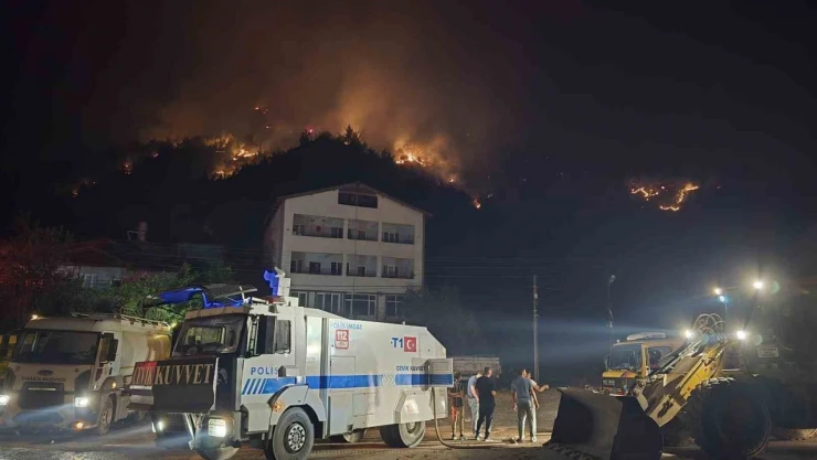 Karabük'te Yangında Boşaltılan Köy Sayısı 19 Oldu