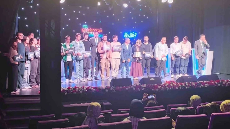 Karabük'ün Gençleri Zirvede