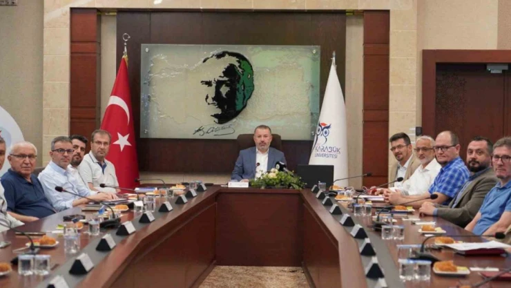 Karabük Üniversitesi'nde Temmuz Ayı Senato Toplantısı Gerçekleştirildi