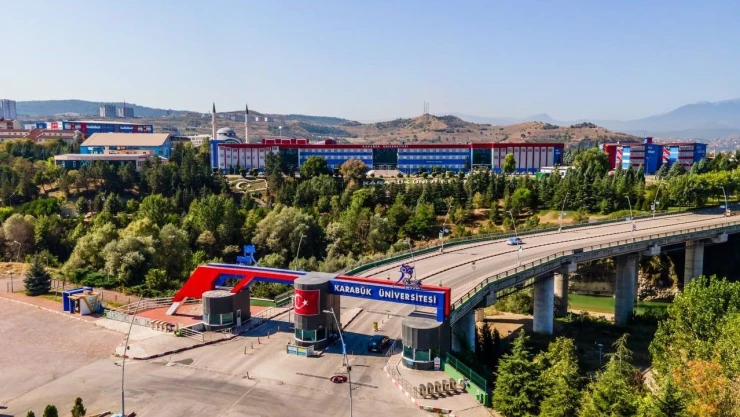Karabük Üniversitesi Yükselişini Sürdürüyor