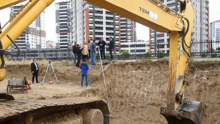 Karaçomak Deresi Köprü Yapımı Başladı