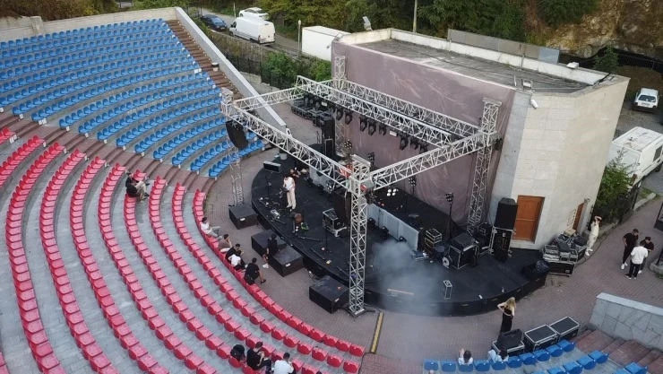 Karadeniz Ereğli'de Acheron Amfi Tiyatro Yaz Konserleri Başladı