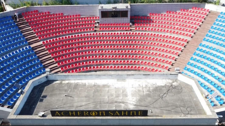 Karadeniz Ereğli'de Amfi Tiyatro Yenilendi