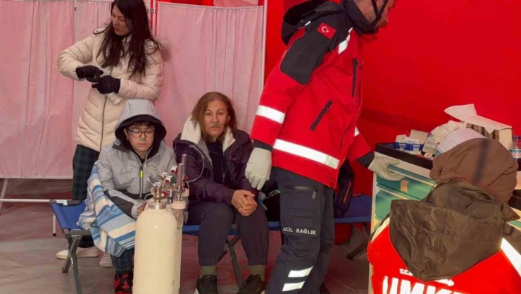 Kartalkaya'da Sahra Hastanesi Kuruldu